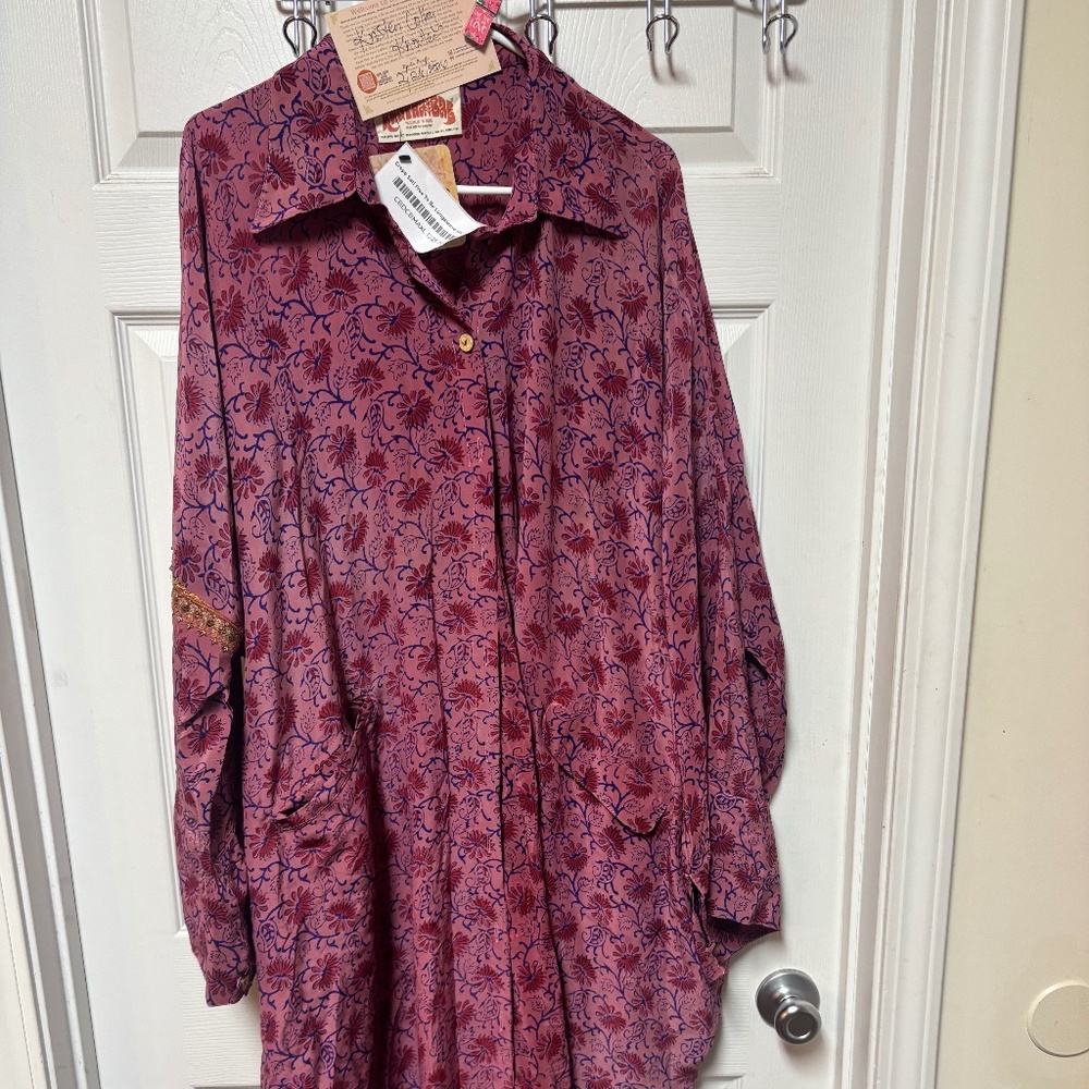 BNWT Kantha Bae Longsleeve Free To Be Maxi Crepe Silk